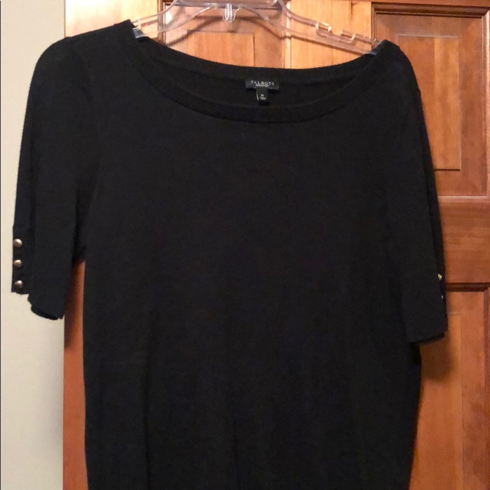 Short sleeve light weight sweater